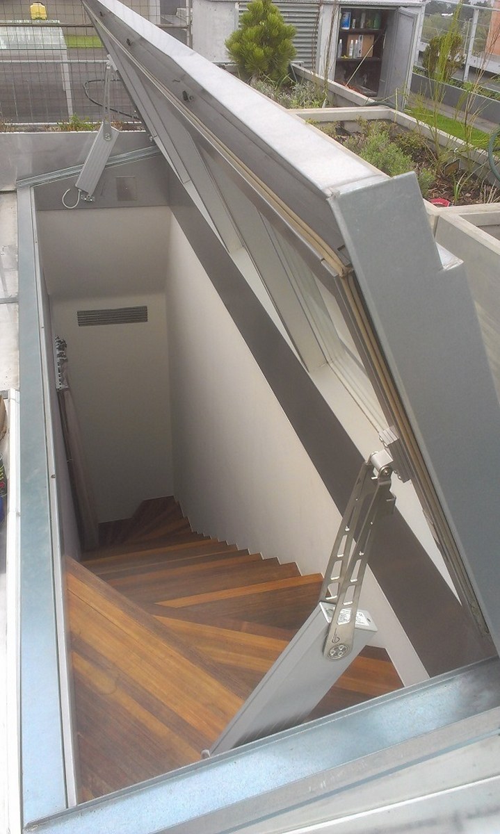 Folding Arm² roof exit