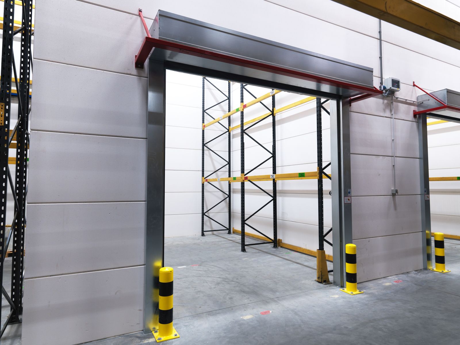 Photo of the fire curtain Fire screen Ei